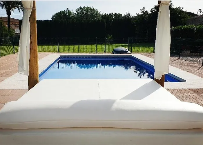 Villa Cami De Merle *